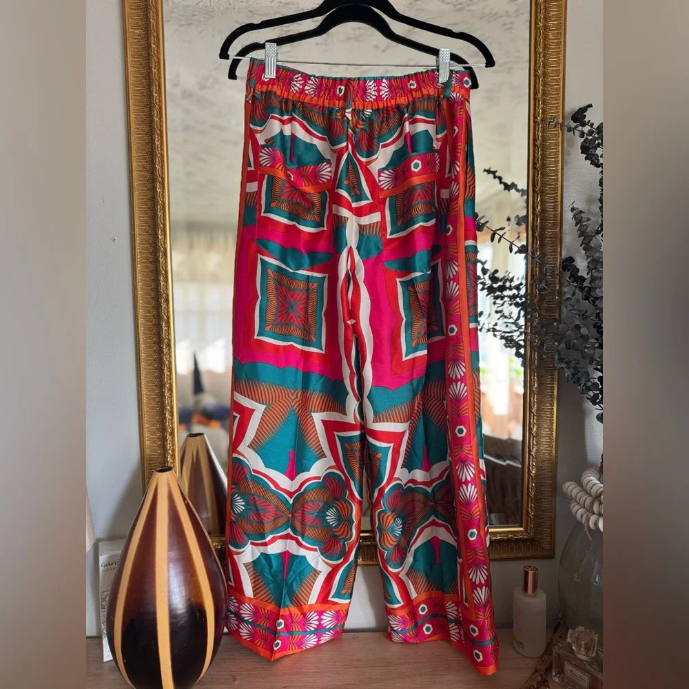 Zara Geometric Cropped Pants | Vibrant Resort Print Trousers | Euro Summer